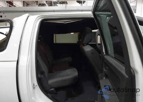 2023 Ram 2500 Tradesman 4X4 6'4 Box from USA, damaged, VIN 3C6UR5CL7PG503872